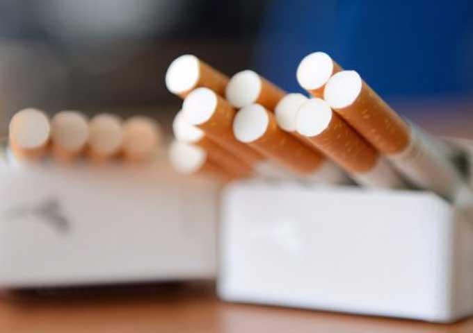 باجة : قرارات جديدة لأصحاب محلات بيع التبغ..وعقوبات تصل إلى سحب الرخص