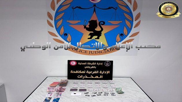 القبض على عامل بشركة ملاحة ينشط في مجال ترويج الأقراص المخدرة