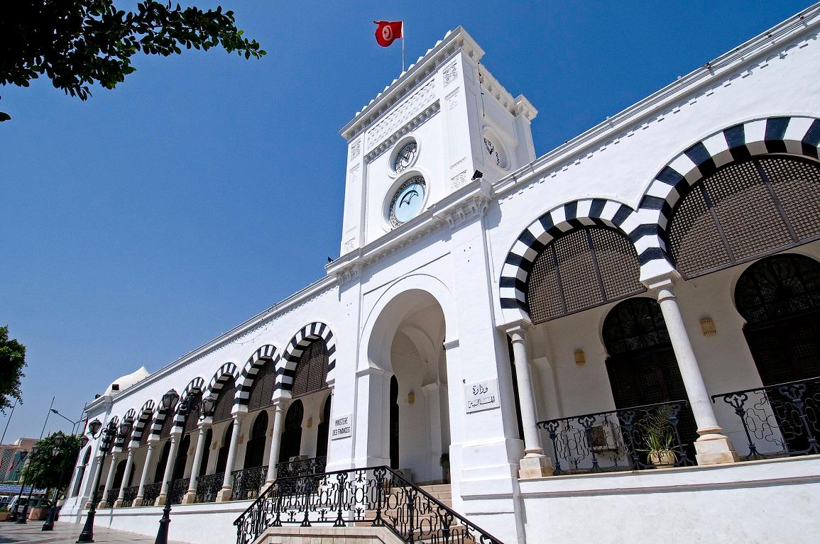 ضبط آليات تسوية الأشخاص الطبيعيين والذوات المعنوية لديونهم تجاه الجماعات المحلية