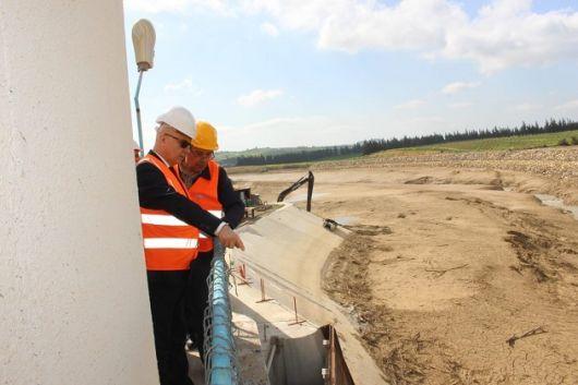 وزير الفلاحة يدعو إلى استكمال أشغال صّيانة سدّ العروسة في الآجال