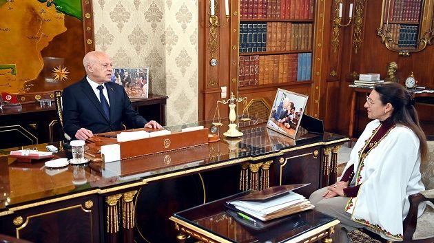 رئيس الجمهوريّة يطّلع على عدد من ملفات الفساد خلال لقائه برئيسة لجنة الصّلح الجزائي