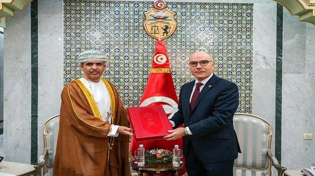 رسالة خطّية من سُلطان عمان إلى رئيس الجمهوريّة