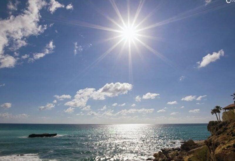 طقس الخميس: الحرارة تتراوح بين 27 و 37 درجة