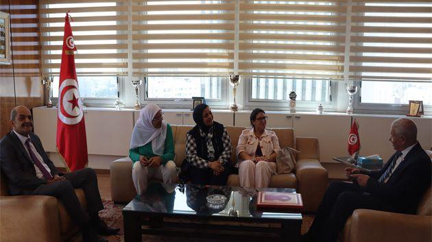وزير التّجارة يؤدّي زيارة إلى الدّيوان التّونسي للتجارة