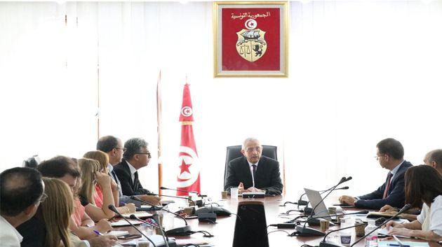 وزير الصحّة يؤكّد تطوير الخدمات الصحّية العلاجية والوقائية بالمناطق الداخليّة