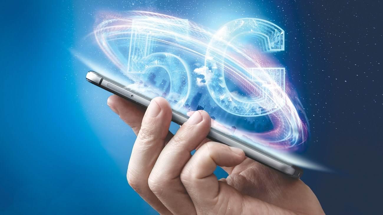 فتح العروض المالية المقدمة من مشغلي الاتصالات الثلاثة لإسناد إجازات الجيل الخامس للهاتف الجوال