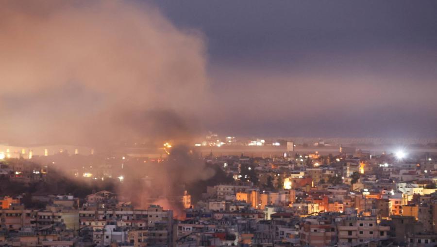 13 شهيدا و57 جريحاً جراء غارة قرب مستشفى الحريري في بيروت