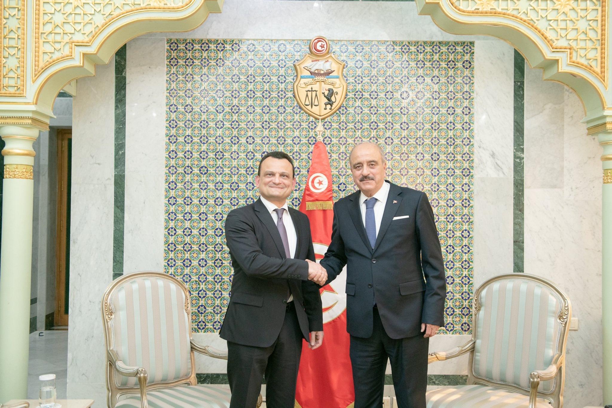 بمناسبة انتهاء مهامه..وزير الخارجية يستقبل سفير بلغاريا بتونس