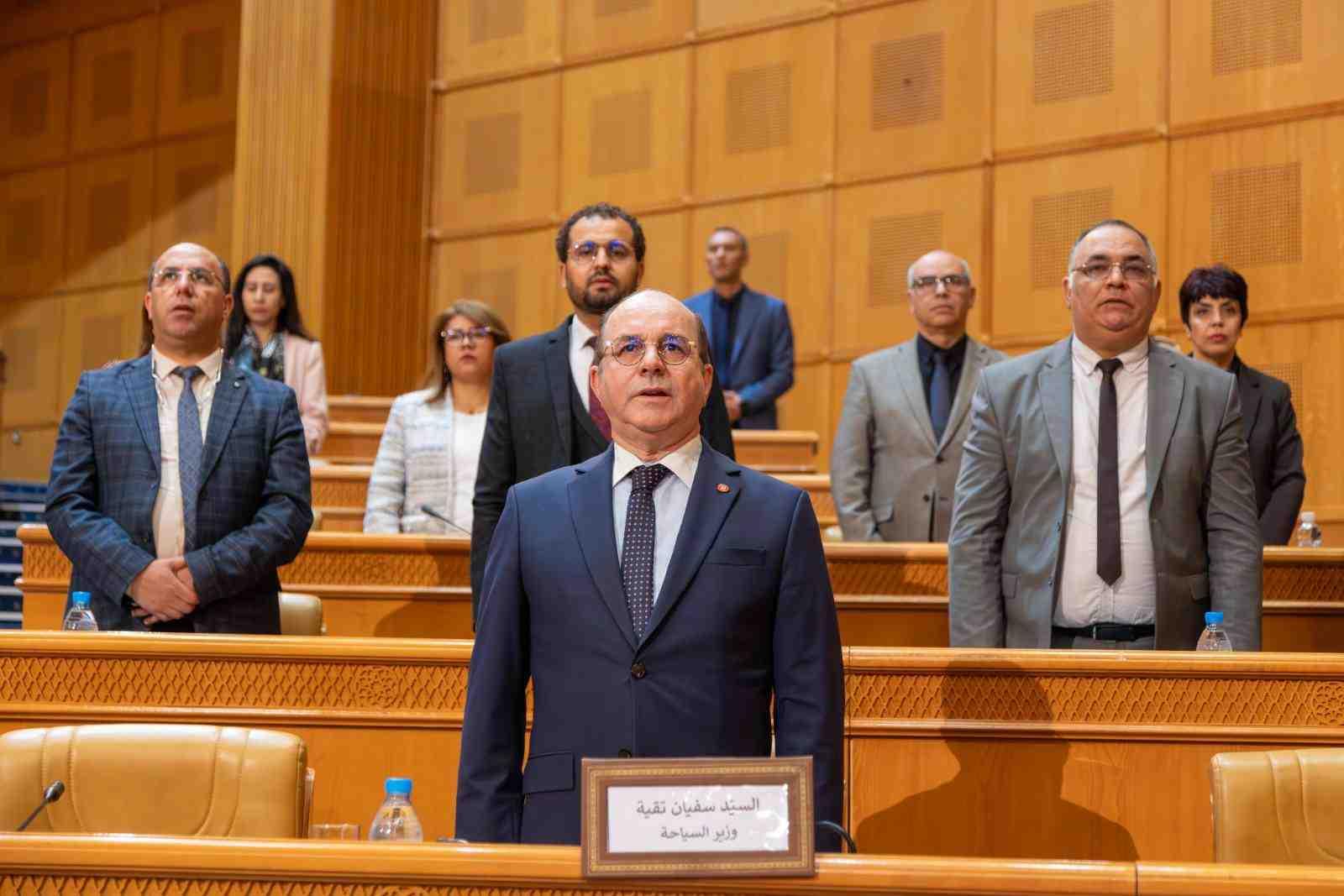 مجلس الجهات والأقاليم : جلسة عامة حوارية مع وزير السياحة