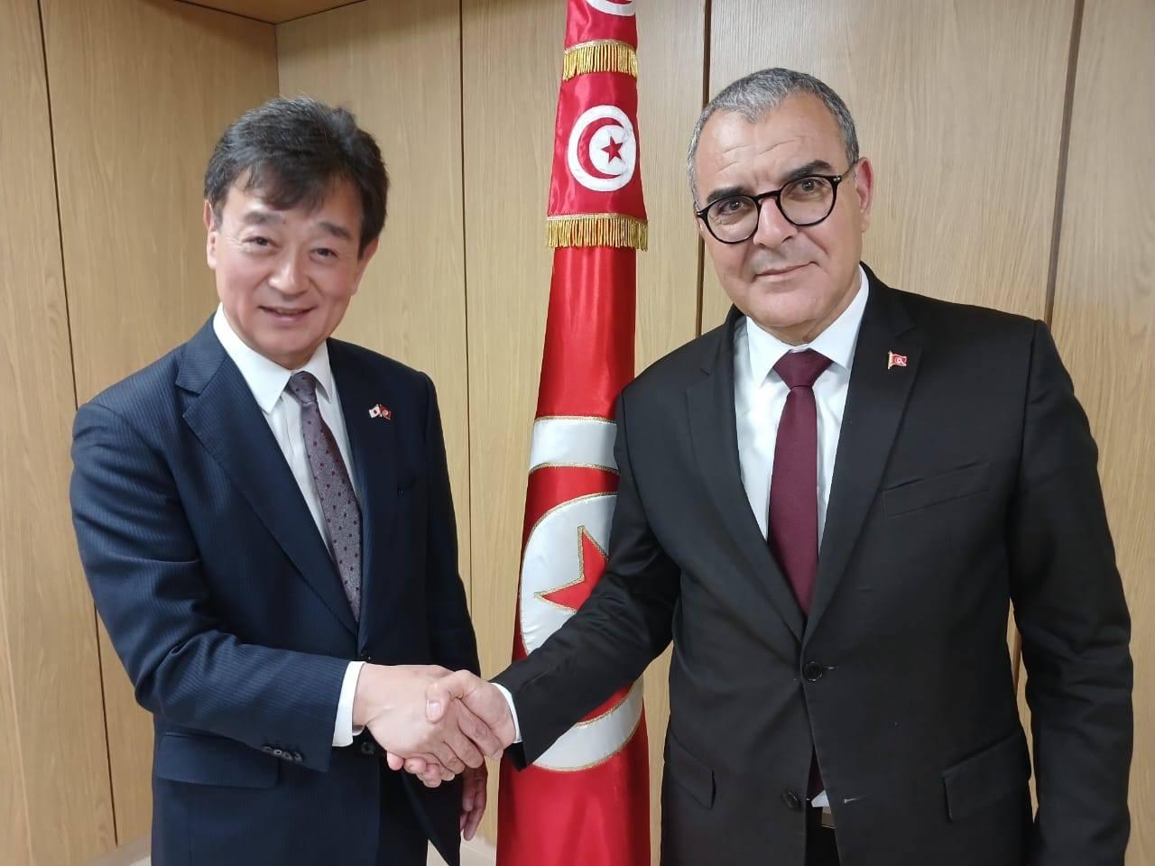 وزير الاقتصاد يلتقي بسفير اليابان بتونس