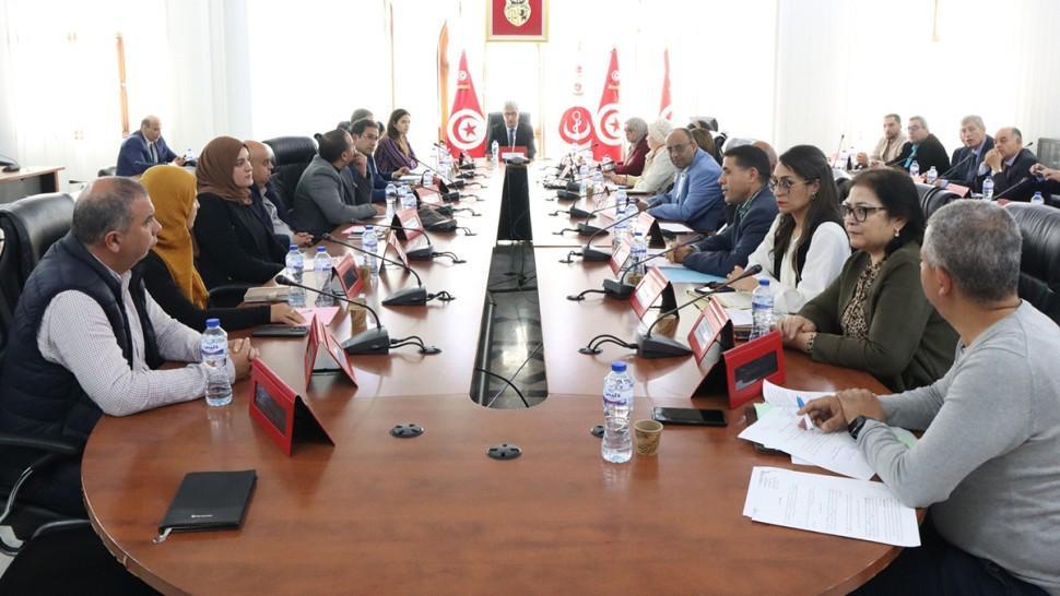 في ڨفصة وسيدي بوزيد: مشاريع صحّية كبرى تنطلق في أواخر 2025