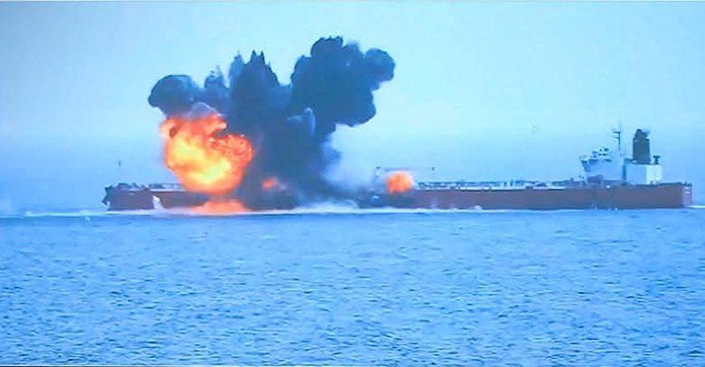 الحوثيون يستهدفون حاملتي طائرات أمريكيتين بالبحر الأحمر