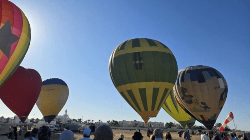 Tourisme saharien: De Djerba à Tozeur, montgolfières et planeurs