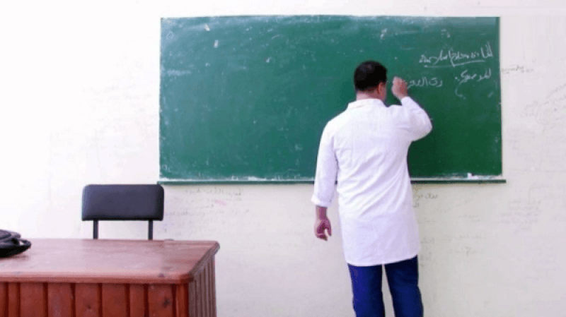 معلمون وأساتذة نواب يطالبون بإدراج أسمائهم ضمن الدفعة الـ2 للمنتدبين