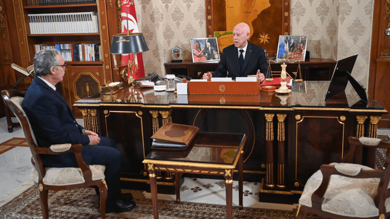 سعيّد يدعو إلى إصلاح الصناديق الاجتماعية وتطبيق قانون منع المناولة