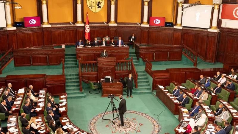 إجراءات لتخفيف كلفة المشاريع العمومية ومراجعة منظومة الصفقات