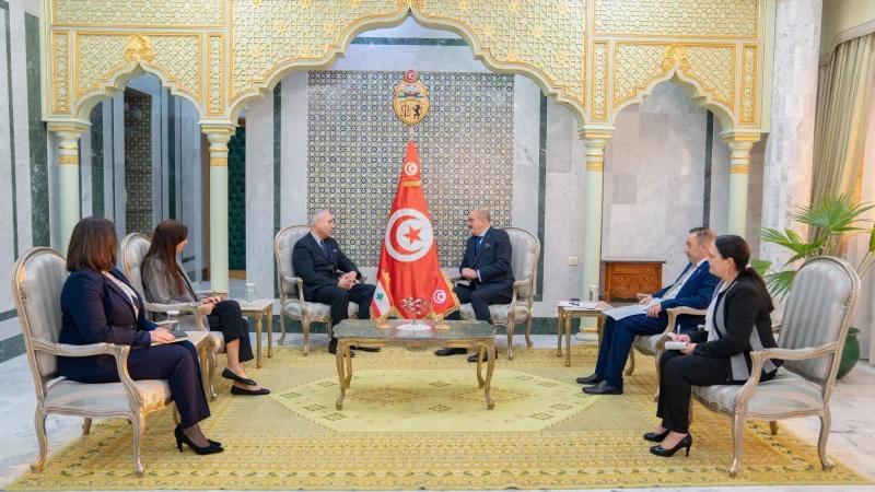 وزير الخارجية يتسلم نسخة من أوراق اعتماد سفير لبنان الجديد بتونس