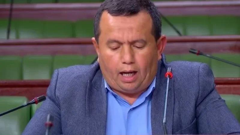 المبروكي: قريبا إحداث مركز نموذجي للتكوين المهني العسكري بسيدي بوزيد