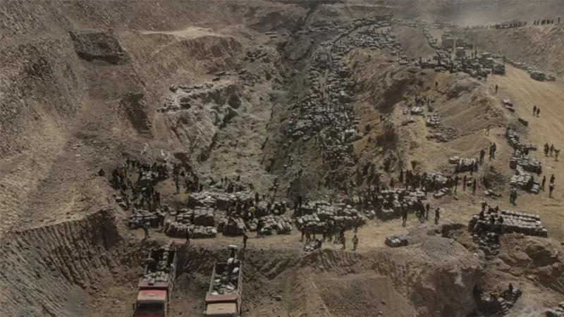 انهيار منجم بجمهورية الكونغو الديموقراطية يودي بحياة 32 شخصا على الأقل