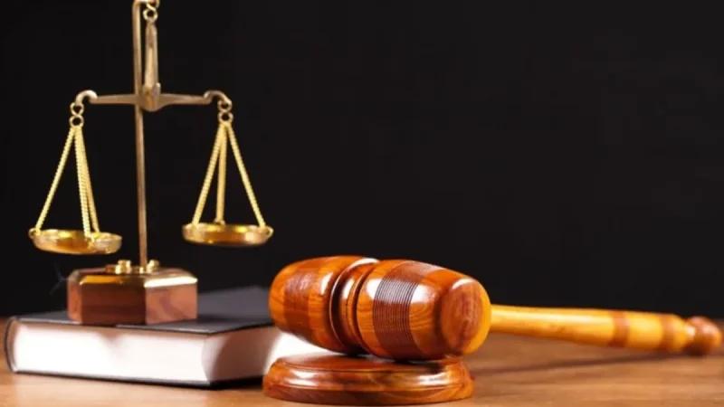 Report de l'examen de l'affaire Complot contre l'Etat 1