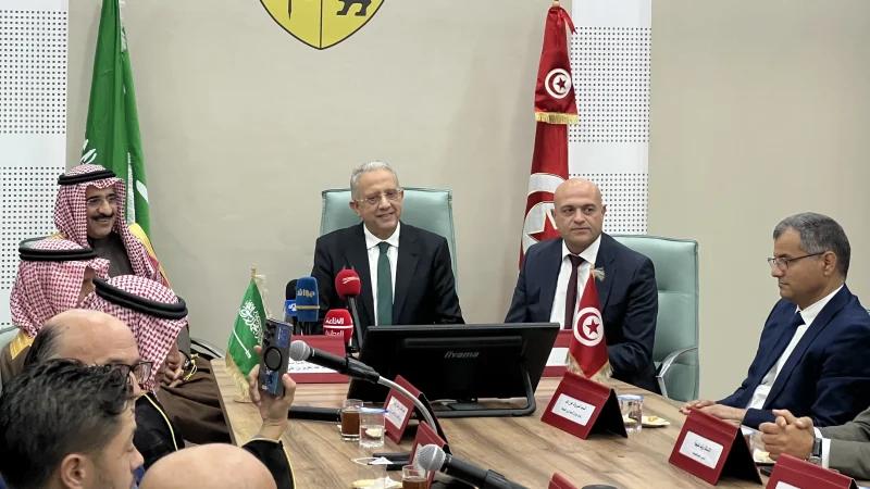 توقيع عقد إنجاز مستشفى الملك سلمان بن عبد العزيز الجامعي بالقيروان