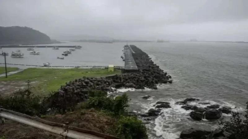 Japon: Fin de l'alerte au tsunami, après un séisme...