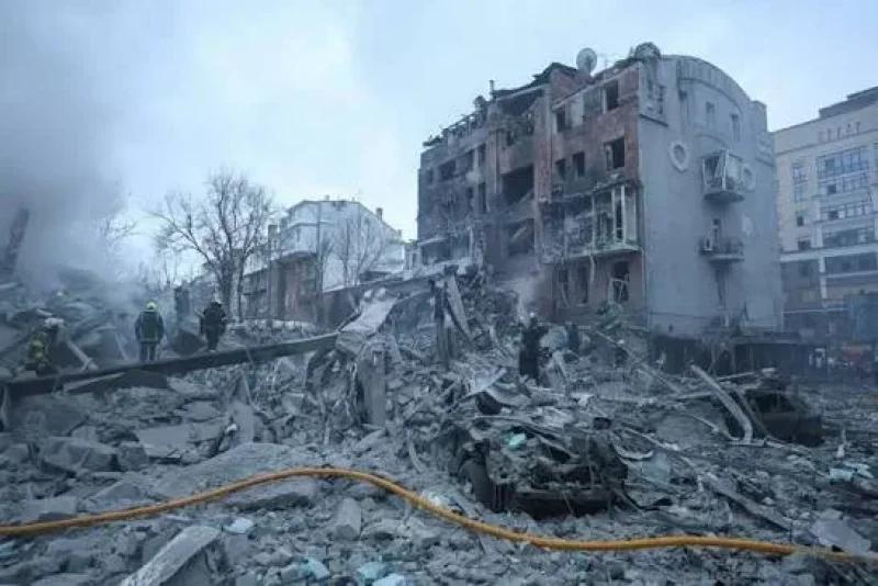 Guerre en Ukraine : au moins 19 blessés dans une frappe russe