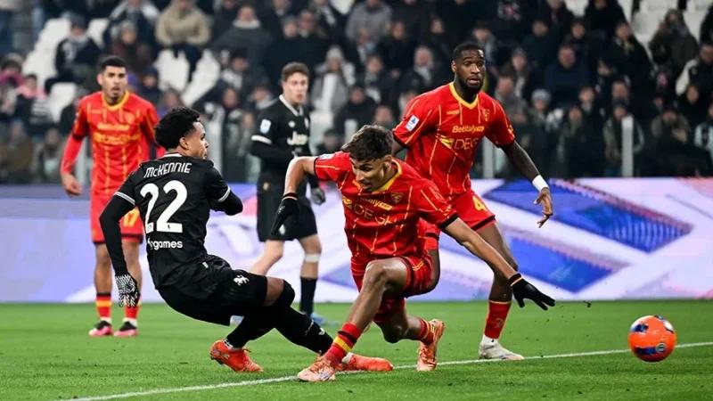 Serie A: La Juve accrochée par Lecce