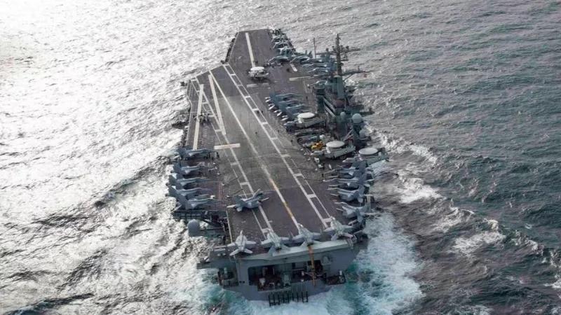 Le porte-avions Abraham Lincoln arrive au Moyen-Orient