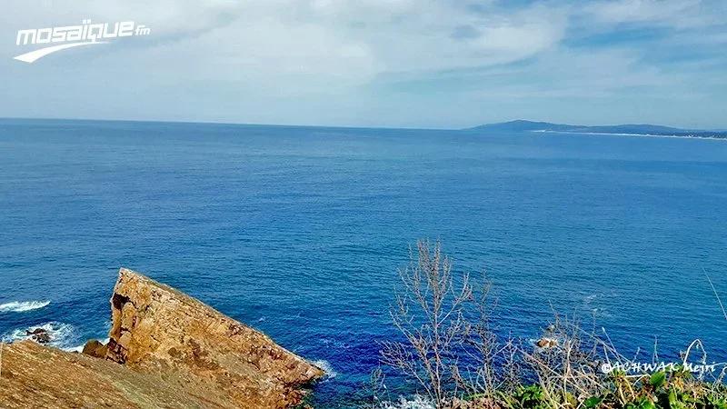 طقس الثلاثاء: سحب كثيفة وأمطار متفرّقة