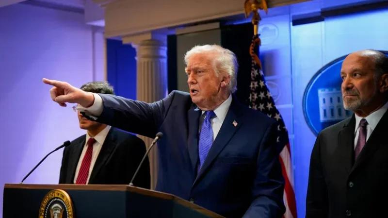 بأثر فوري.. ترامب يُرفّع الرسوم العالمية من 10 إلى 15%