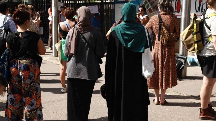 France : Le Conseil d’État valide l’interdiction de l’abaya à l’école