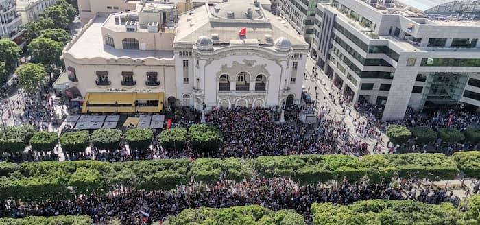 Tunisia-Ministry of the Interior:20,000 people marched on Avenue H. Bourguiba