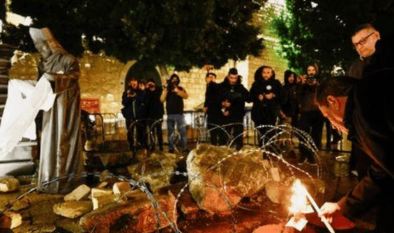 A sad Christmas in Bethlehem as Palestinians mourn for G-a-z-a