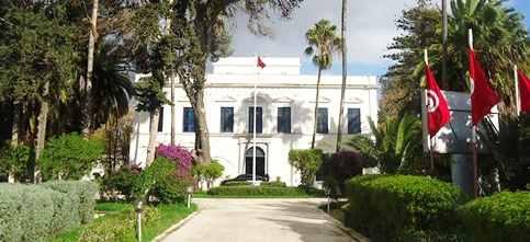 Tunisia – Corruption Probe Unveils Taxi License Scandal in Manouba: Executive Faces Warrant