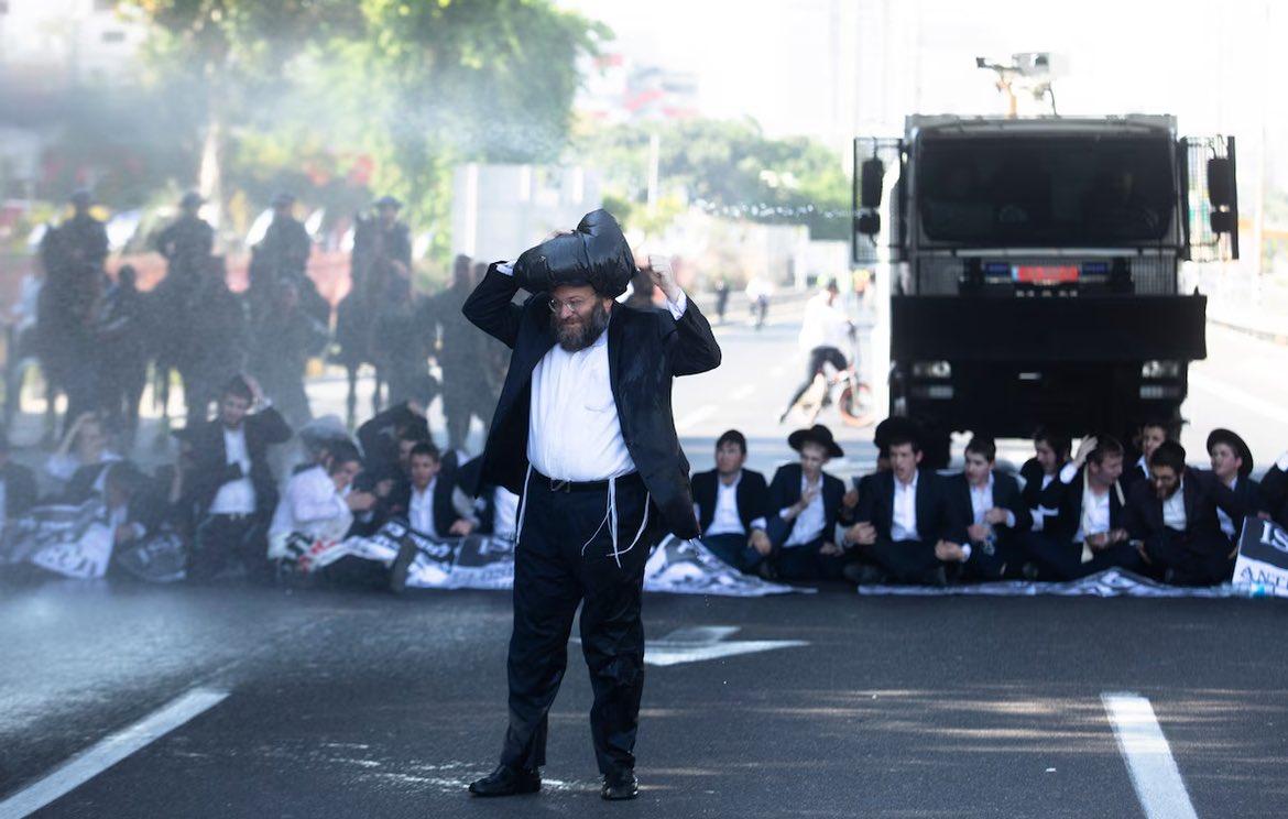 Israel’s Top Court Says Ultra-Orthodox Men Must Serve in Military