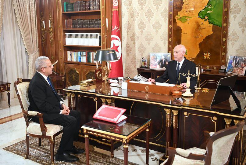 Kais Saied emphasizes rapid reform of  health sector and self -sufficiency in medication