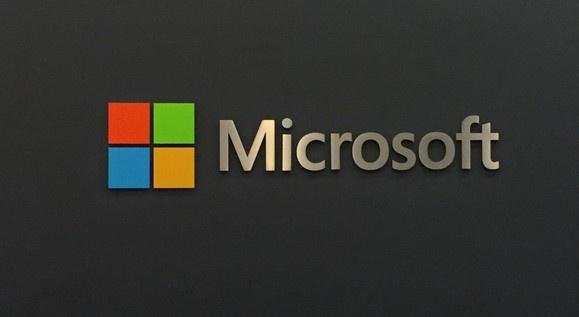 Microsoft licencie une ingénieure ayant protesté contre la vente de technologies d’IA à Israël