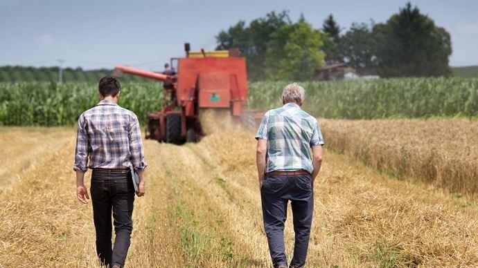 Kébili : Une enveloppe de 5 MDT en crédits bancaires aux agriculteurs