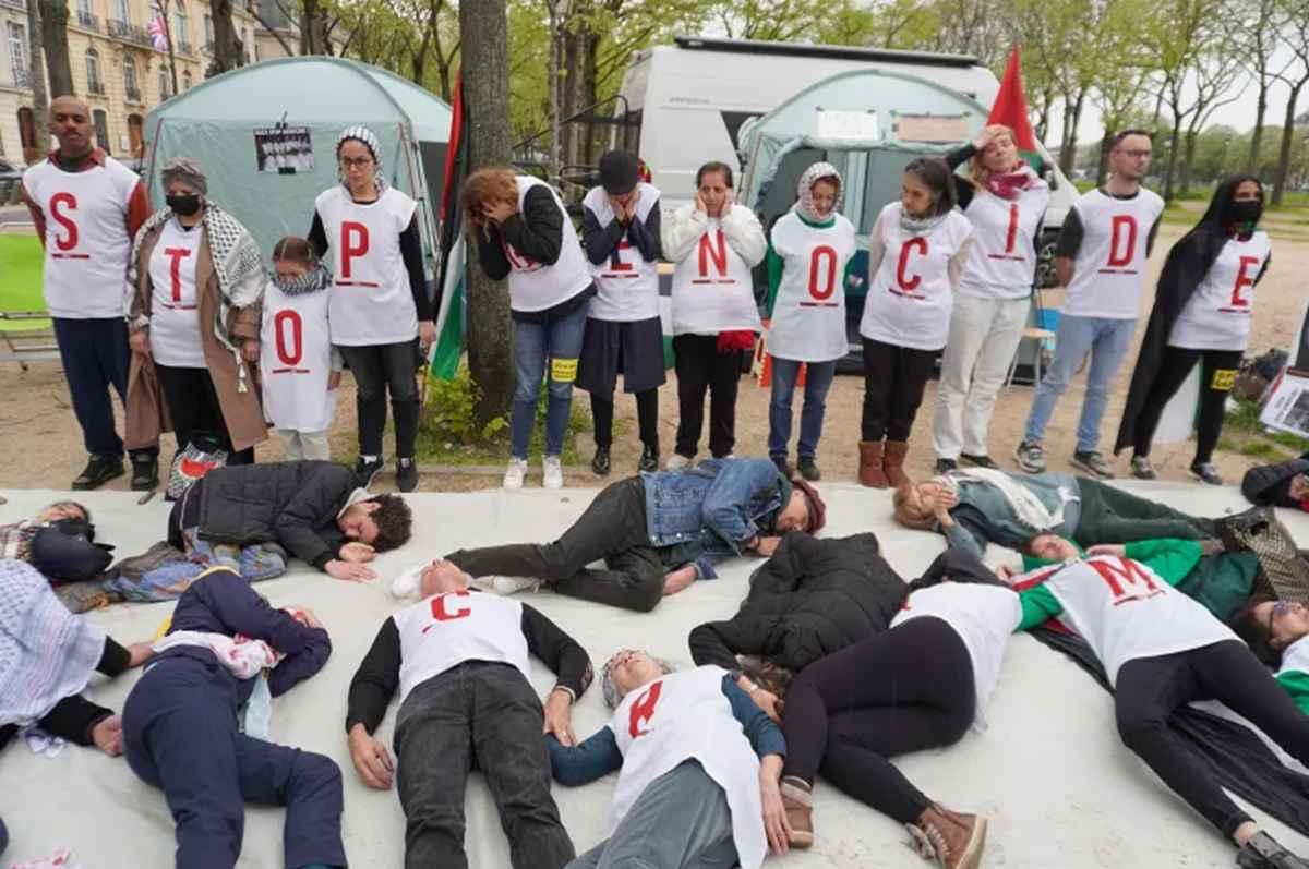 France : Grève de la faim devant le Quai d’Orsay pour dénoncer le soutien à...