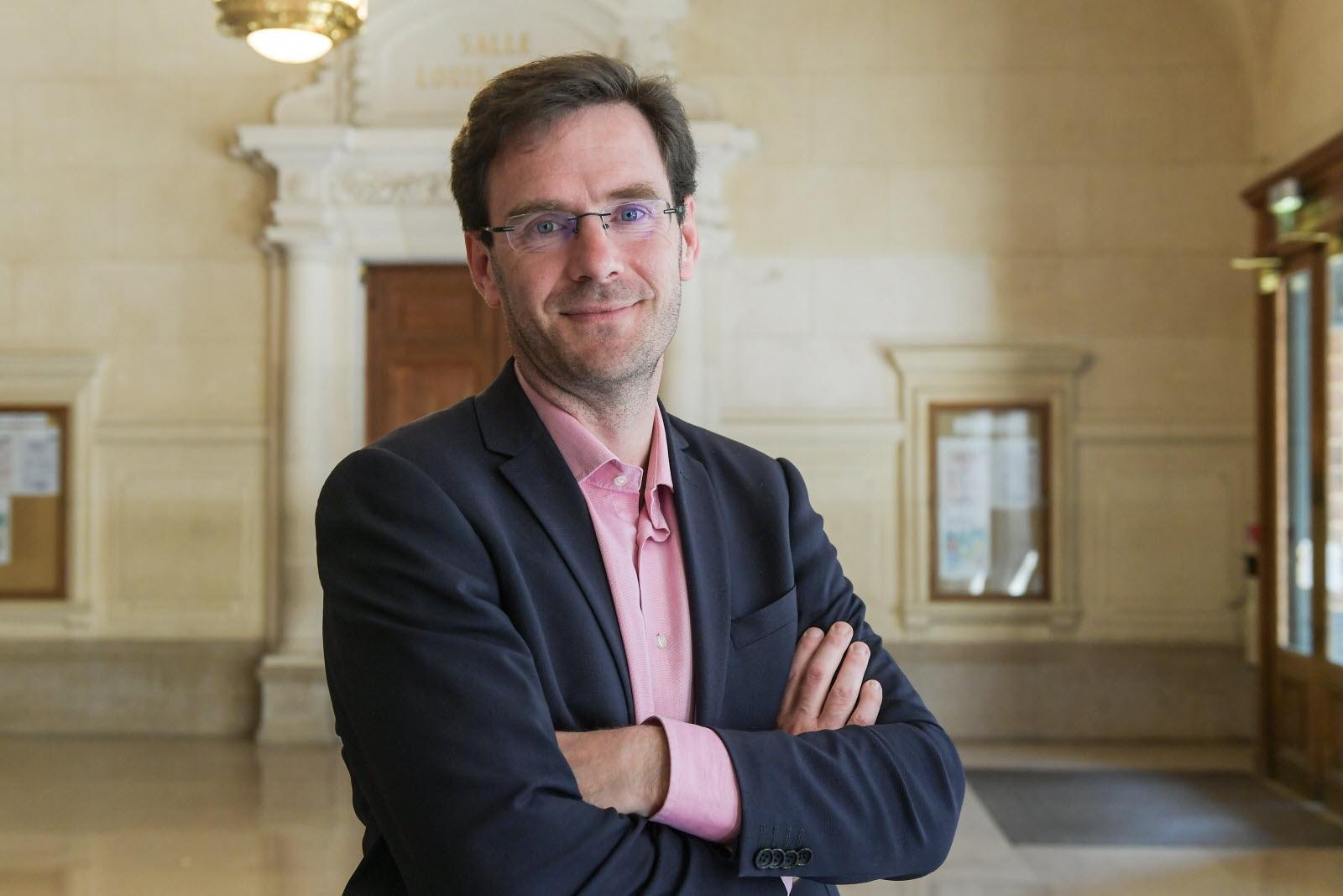 France : le Maire interdit la soirée à thème “Les étrangers dehors”, le socialisme de...