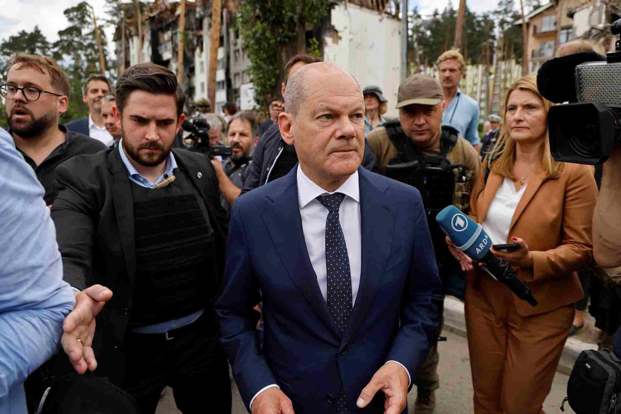 Allemagne : Les migrants payeront cher la tuerie de Solingen, Scholz va accélérer les expulsions