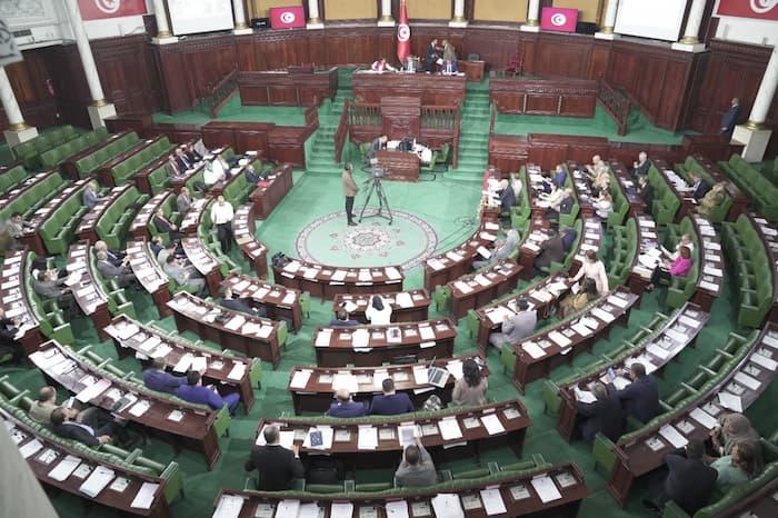 ARP : Approbation de la loi sur les contrats de travail et la sous-traitance