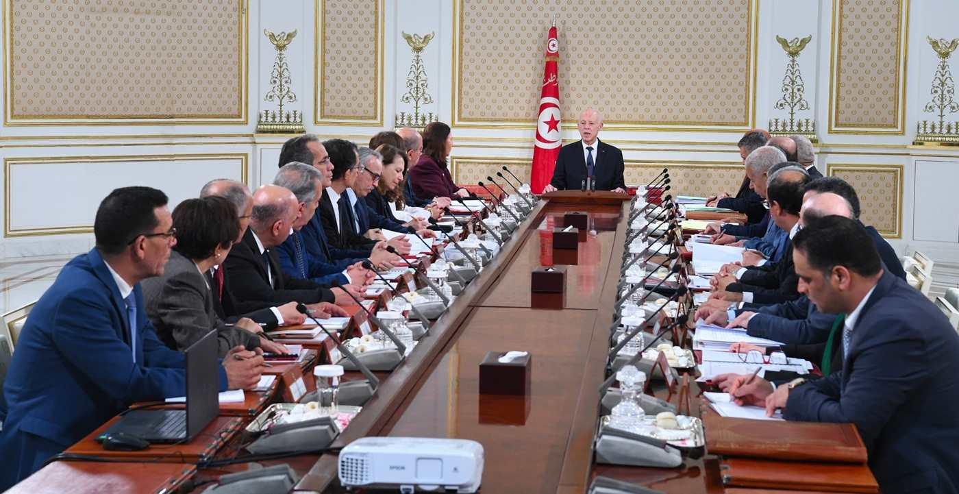 Kaïs Saïed appelle à une refonte sociale radicale lors du Conseil des ministres du 8...